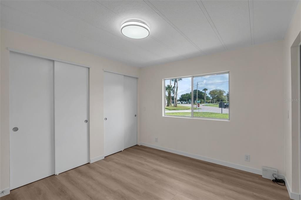 Active With Contract: $249,000 (2 beds, 2 baths, 1420 Square Feet)