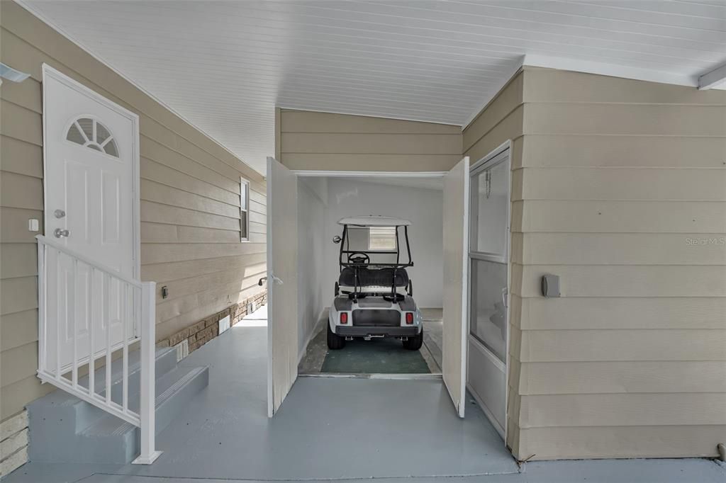 Active With Contract: $249,000 (2 beds, 2 baths, 1420 Square Feet)