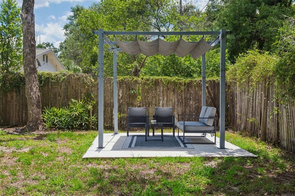 Active With Contract: $399,900 (3 beds, 2 baths, 1736 Square Feet)