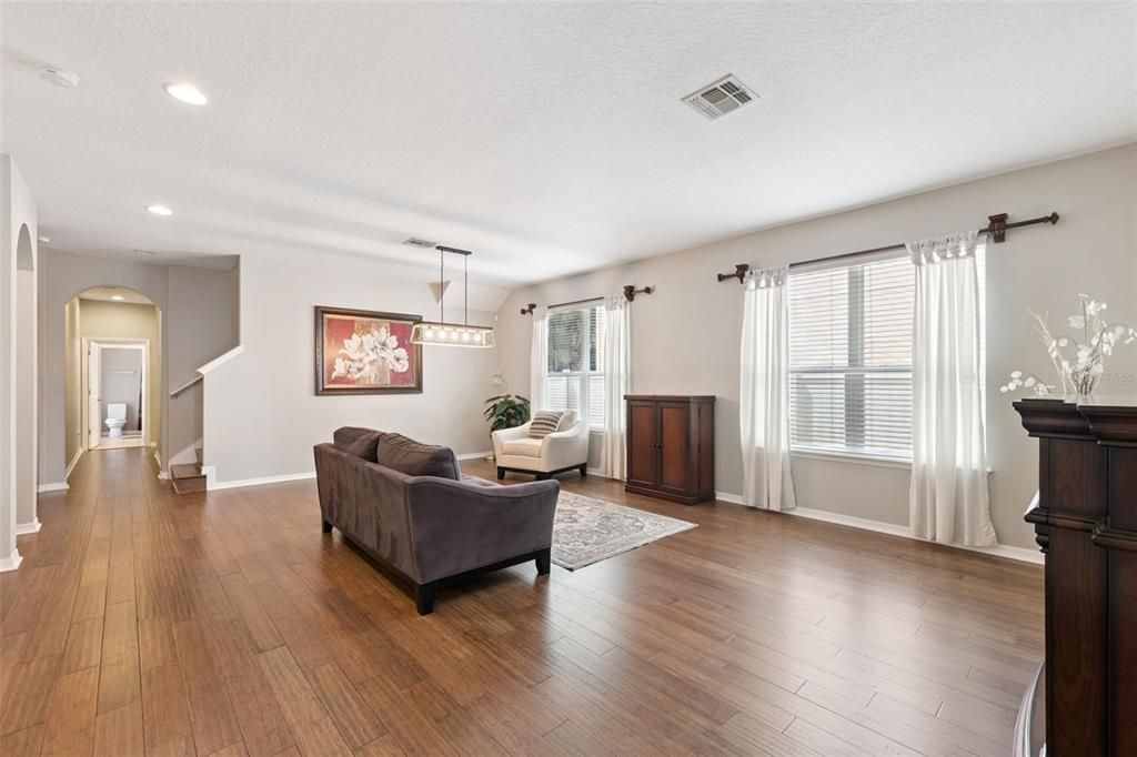 For Sale: $824,900 (5 beds, 4 baths, 3739 Square Feet)