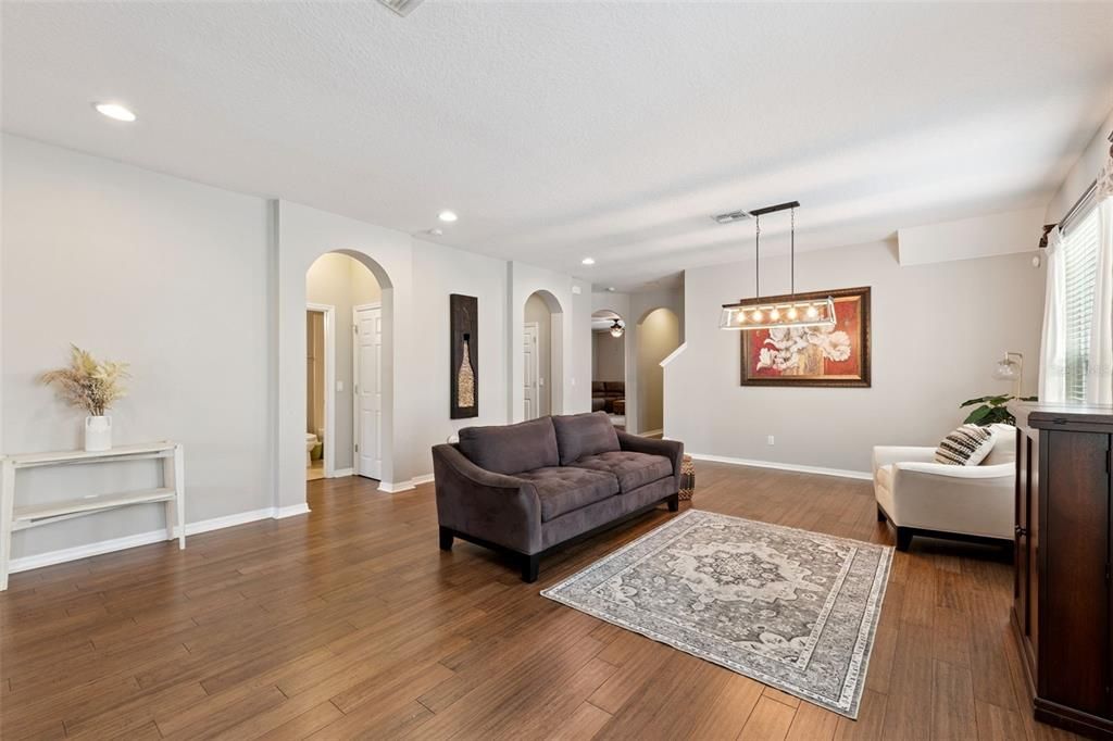 For Sale: $824,900 (5 beds, 4 baths, 3739 Square Feet)