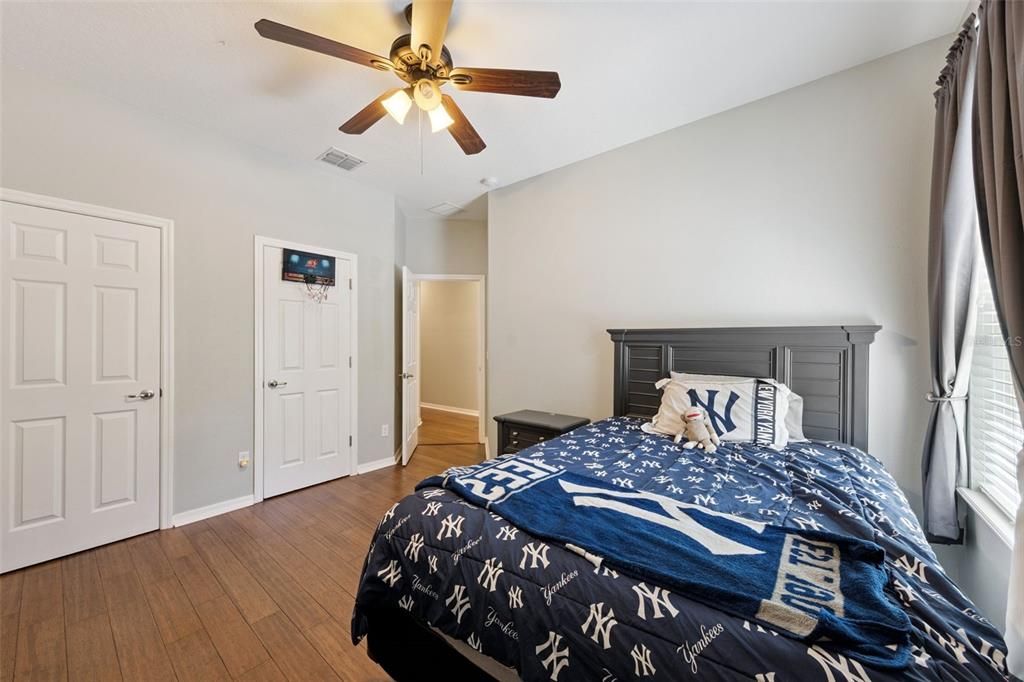 For Sale: $824,900 (5 beds, 4 baths, 3739 Square Feet)