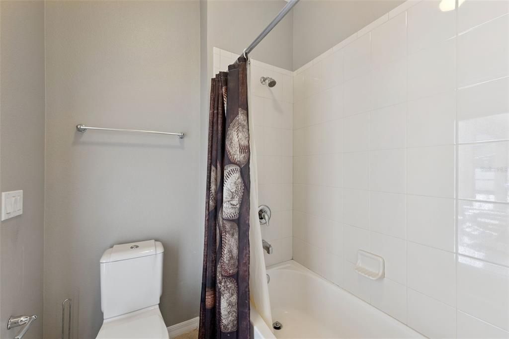 For Sale: $824,900 (5 beds, 4 baths, 3739 Square Feet)