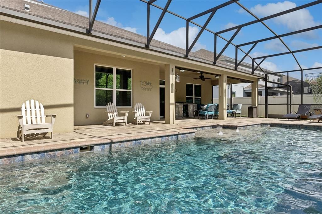 For Sale: $824,900 (5 beds, 4 baths, 3739 Square Feet)