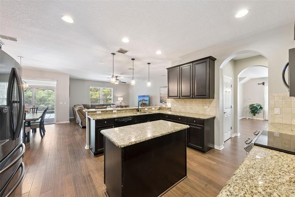 For Sale: $824,900 (5 beds, 4 baths, 3739 Square Feet)