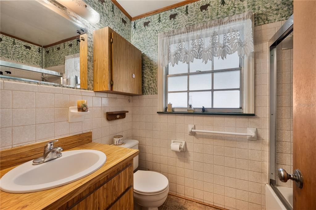 На продажу: $899,900 (2 спален, 1 ванн, 1072 Квадратных фут)