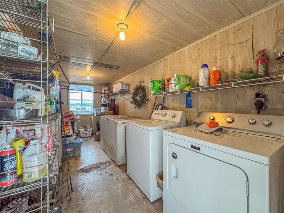 На продажу: $899,900 (2 спален, 1 ванн, 1072 Квадратных фут)