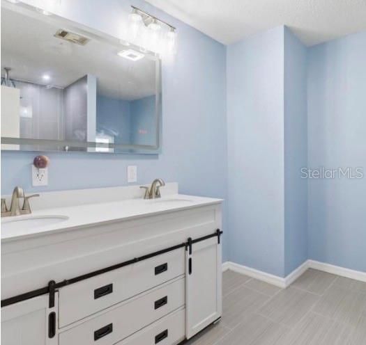 For Sale: $280,000 (3 beds, 2 baths, 1248 Square Feet)