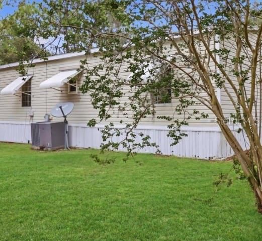 For Sale: $280,000 (3 beds, 2 baths, 1248 Square Feet)