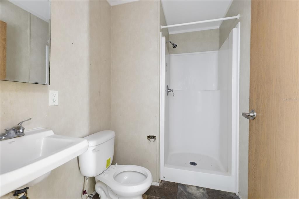 For Sale: $130,000 (3 beds, 2 baths, 854 Square Feet)