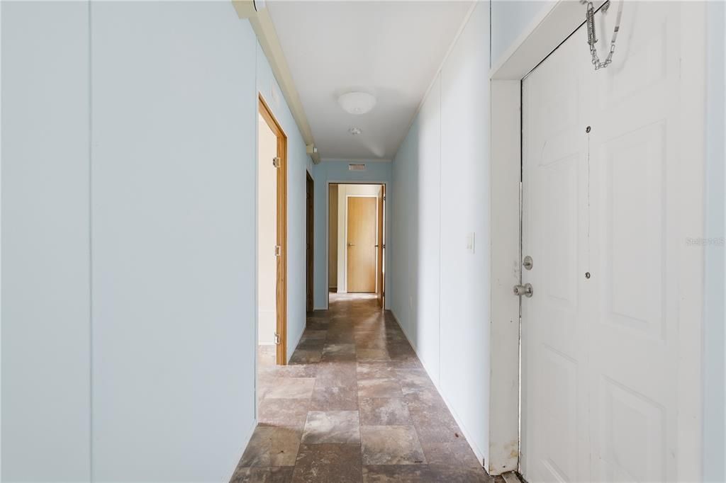 For Sale: $130,000 (3 beds, 2 baths, 854 Square Feet)