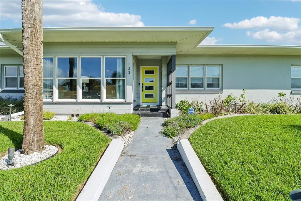 En Venta: $495,000 (3 camas, 2 baños, 2136 Pies cuadrados)