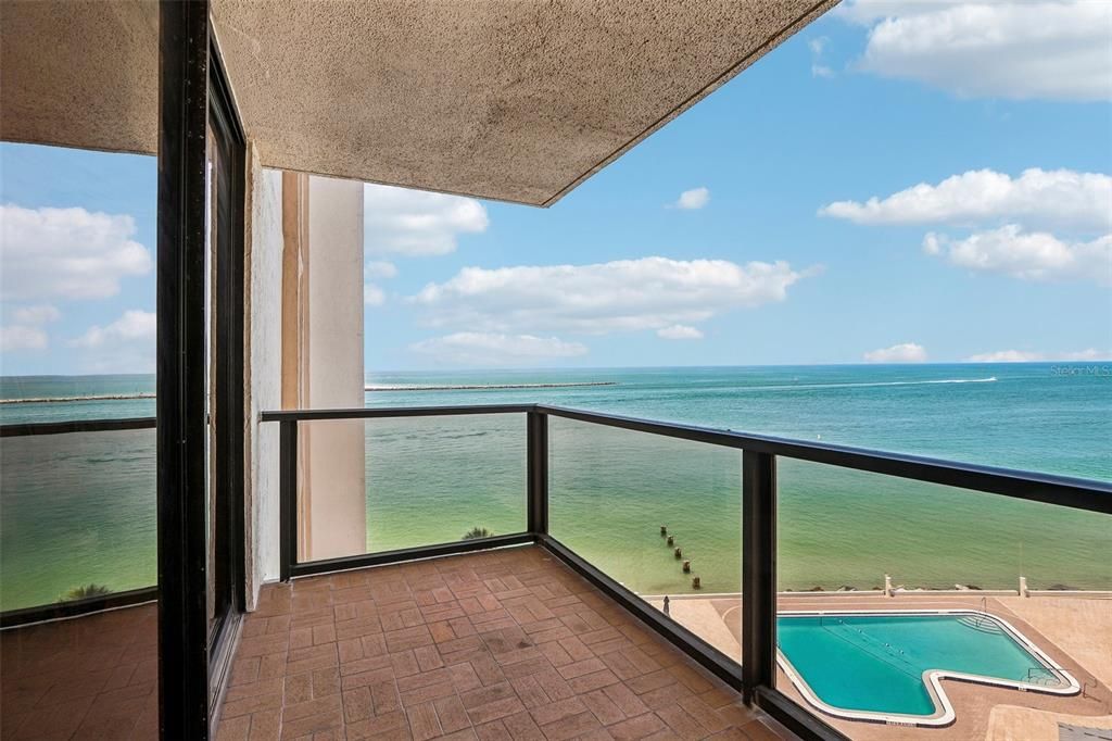 For Sale: $659,900 (2 beds, 2 baths, 1264 Square Feet)