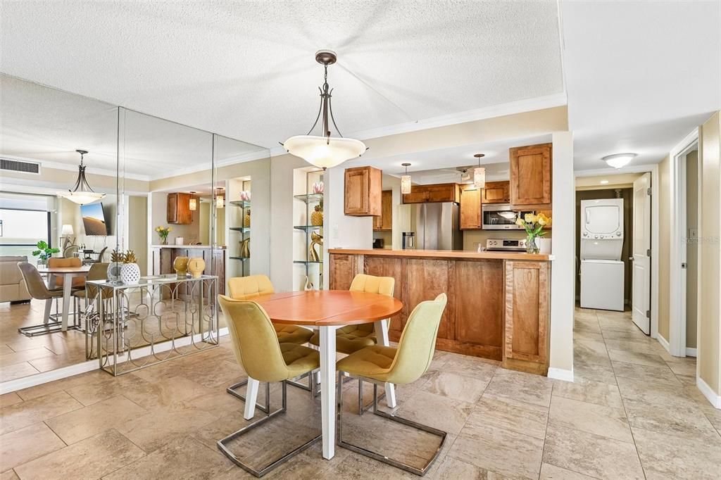For Sale: $659,900 (2 beds, 2 baths, 1264 Square Feet)