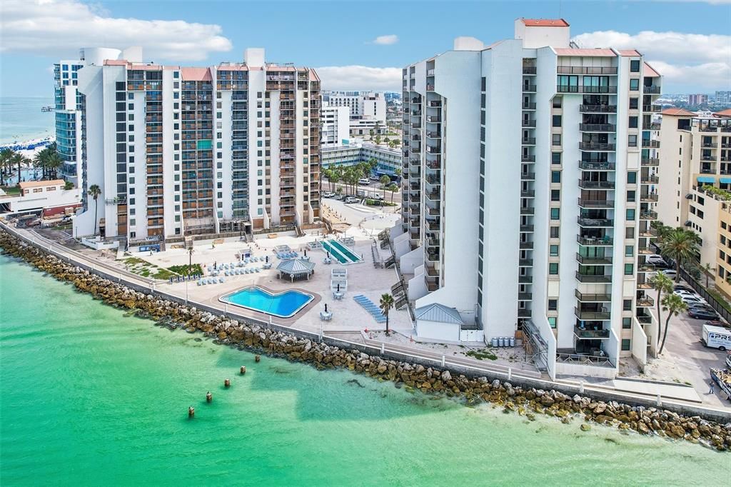 For Sale: $659,900 (2 beds, 2 baths, 1264 Square Feet)