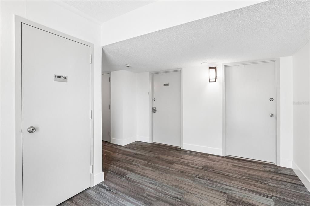 For Sale: $659,900 (2 beds, 2 baths, 1264 Square Feet)