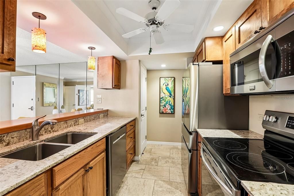 For Sale: $659,900 (2 beds, 2 baths, 1264 Square Feet)