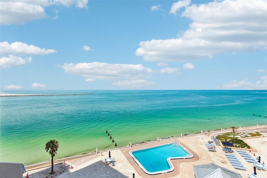 For Sale: $659,900 (2 beds, 2 baths, 1264 Square Feet)