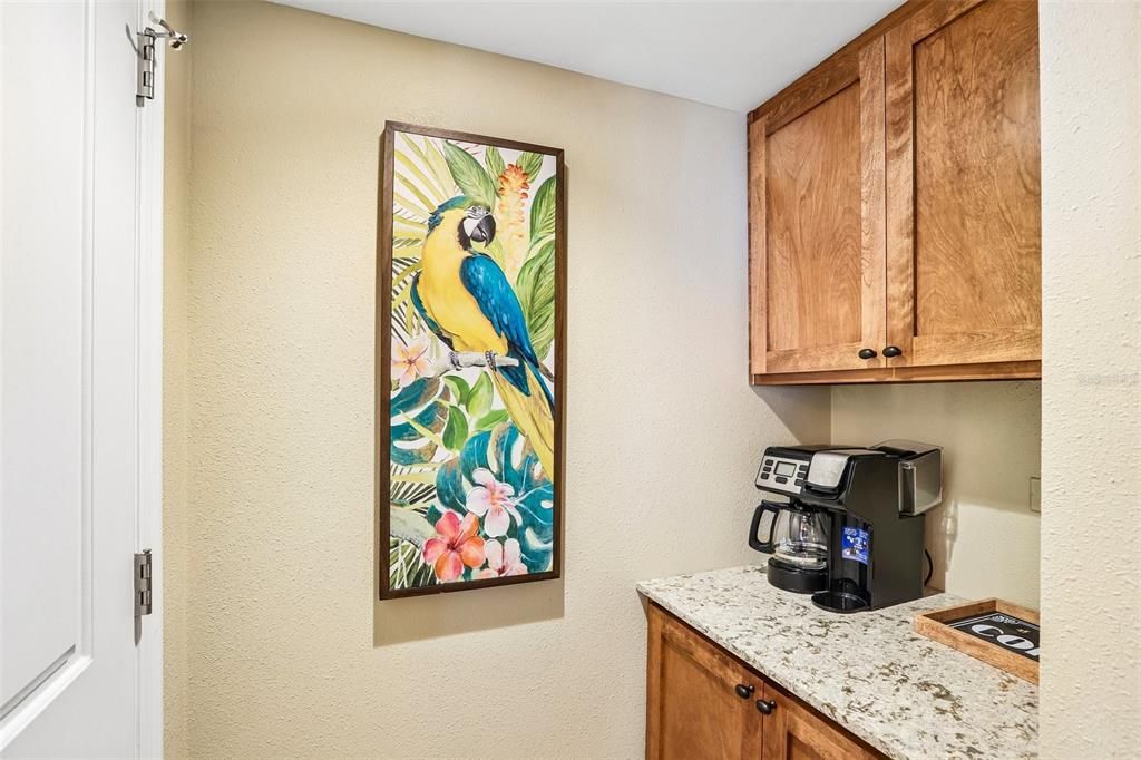 For Sale: $659,900 (2 beds, 2 baths, 1264 Square Feet)