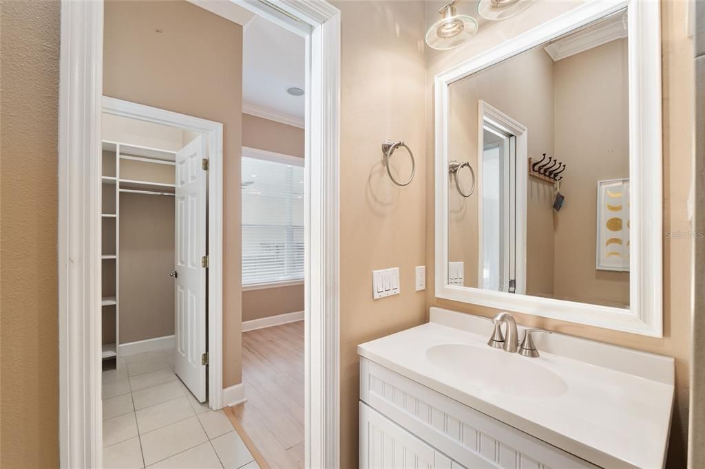 Active With Contract: $589,500 (3 beds, 3 baths, 2482 Square Feet)