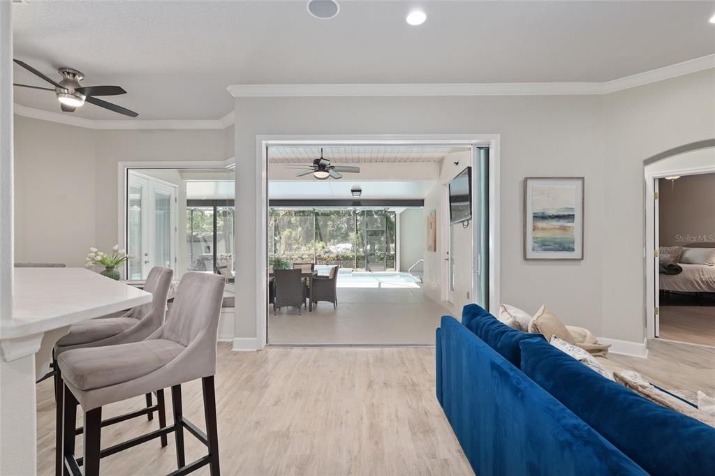 Active With Contract: $589,500 (3 beds, 3 baths, 2482 Square Feet)