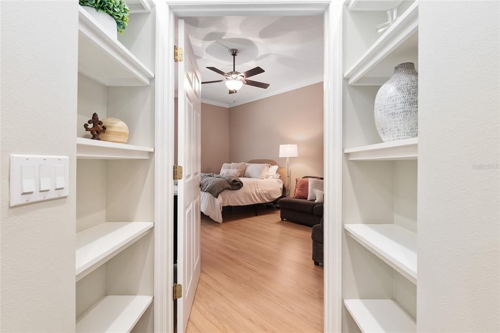 Active With Contract: $589,500 (3 beds, 3 baths, 2482 Square Feet)