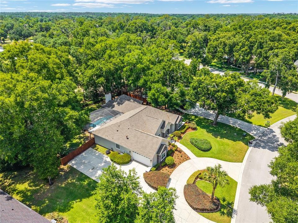 Active With Contract: $589,500 (3 beds, 3 baths, 2482 Square Feet)