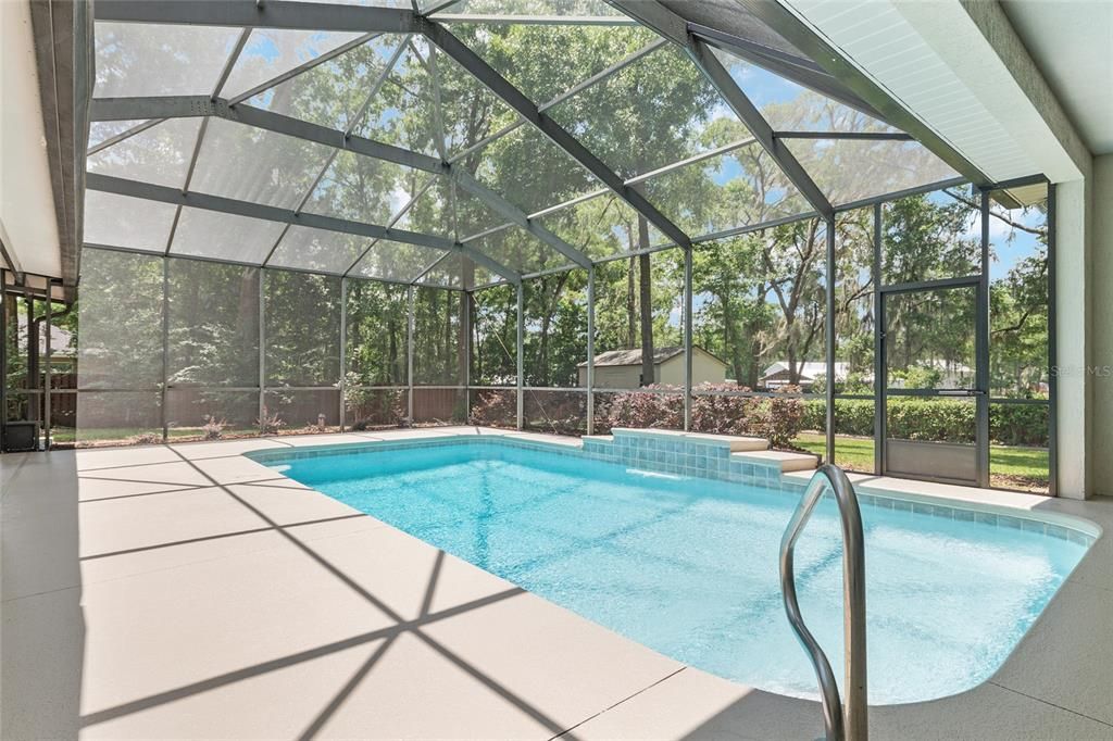 Active With Contract: $589,500 (3 beds, 3 baths, 2482 Square Feet)