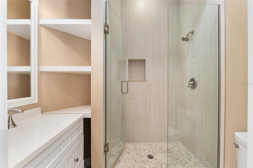 Active With Contract: $589,500 (3 beds, 3 baths, 2482 Square Feet)