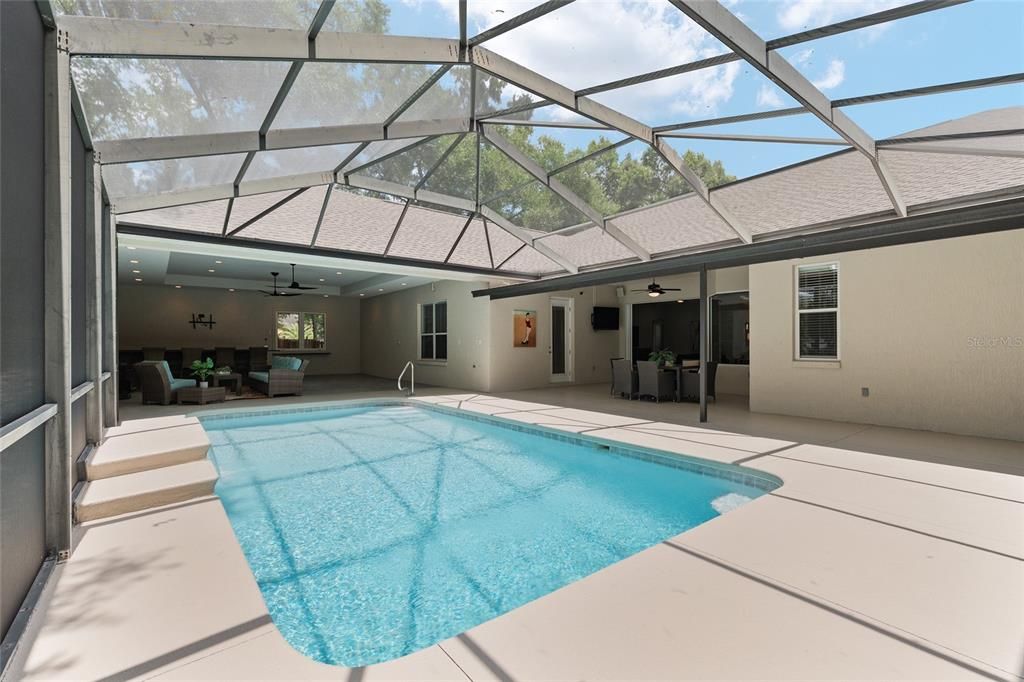 Active With Contract: $589,500 (3 beds, 3 baths, 2482 Square Feet)