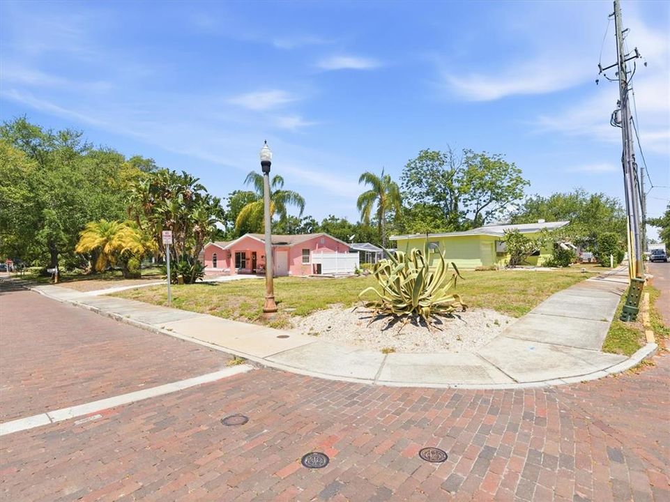 For Sale: $3,895,000 (0 beds, 0 baths, 1041 Square Feet)