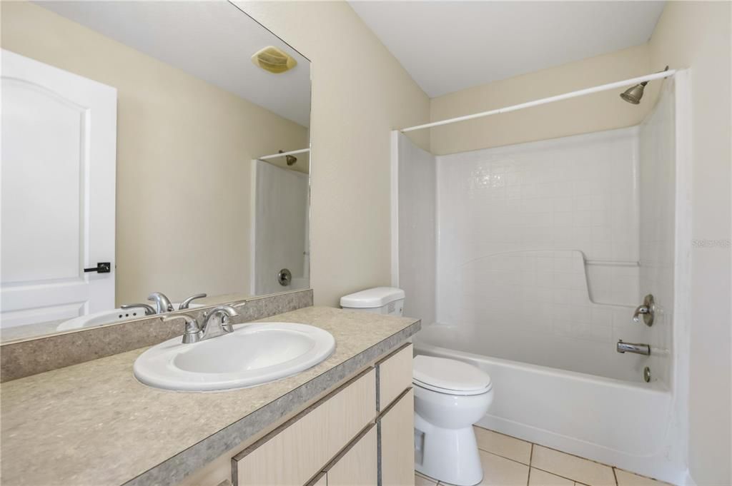 В аренду: $1,850 (3 спален, 2 ванн, 1413 Квадратных фут)