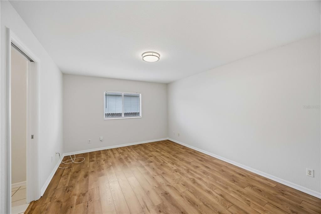 В аренду: $1,850 (3 спален, 2 ванн, 1413 Квадратных фут)