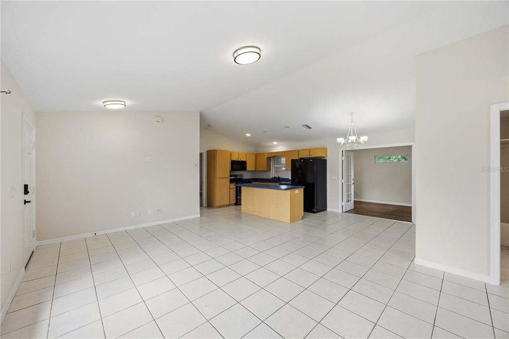 В аренду: $1,850 (3 спален, 2 ванн, 1413 Квадратных фут)