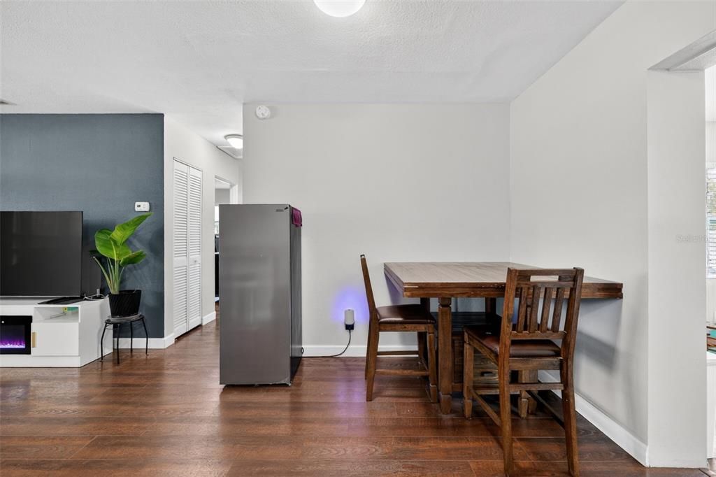 Activo con contrato: $314,900 (3 camas, 1 baños, 1186 Pies cuadrados)
