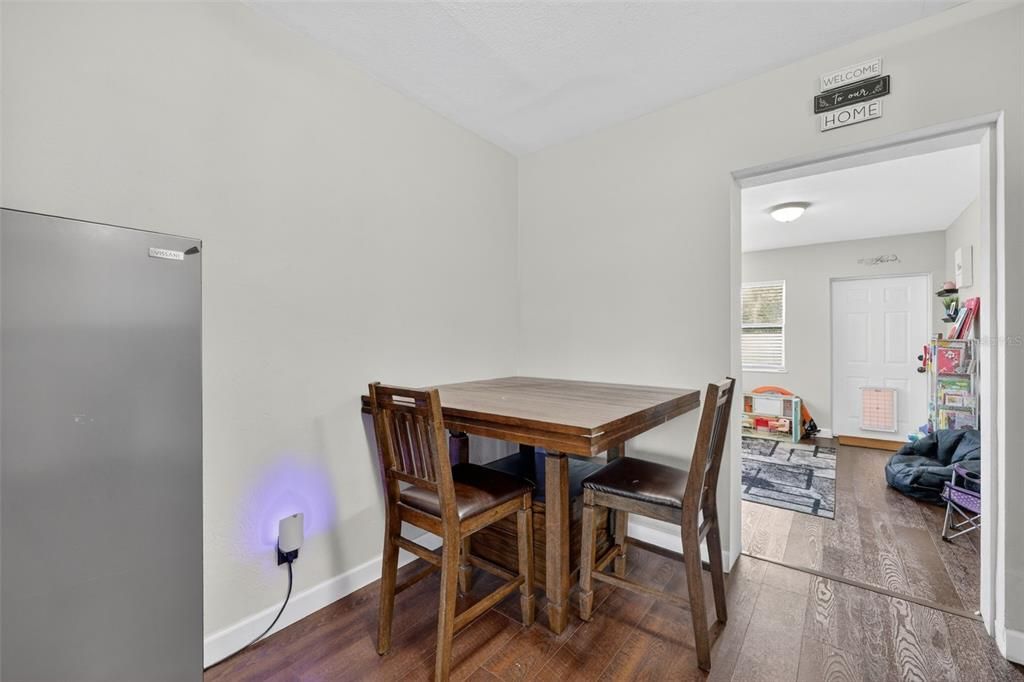 Activo con contrato: $314,900 (3 camas, 1 baños, 1186 Pies cuadrados)
