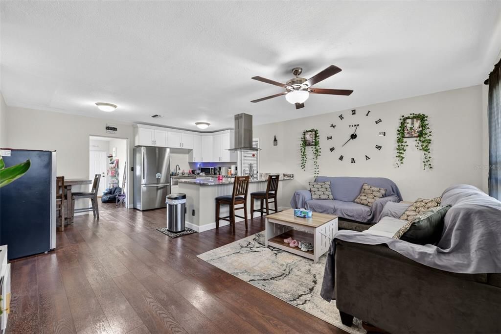 Activo con contrato: $314,900 (3 camas, 1 baños, 1186 Pies cuadrados)
