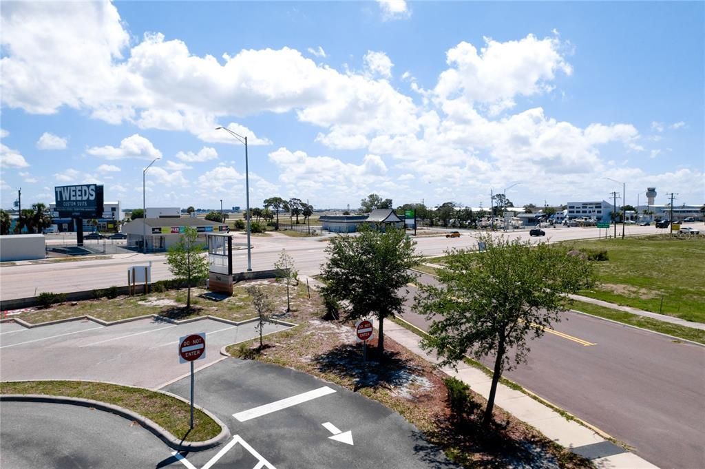 En Venta: $2,000,000 (1.65 acres)