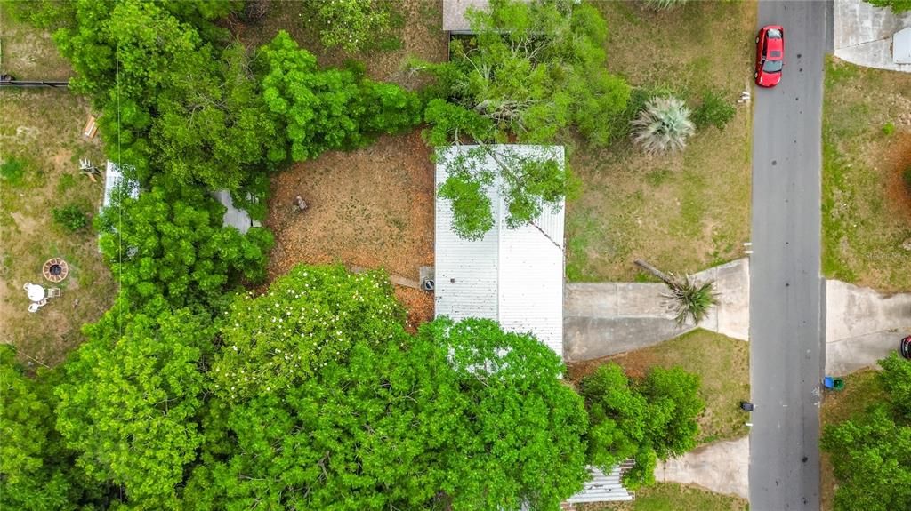 For Sale: $139,000 (1 beds, 1 baths, 859 Square Feet)