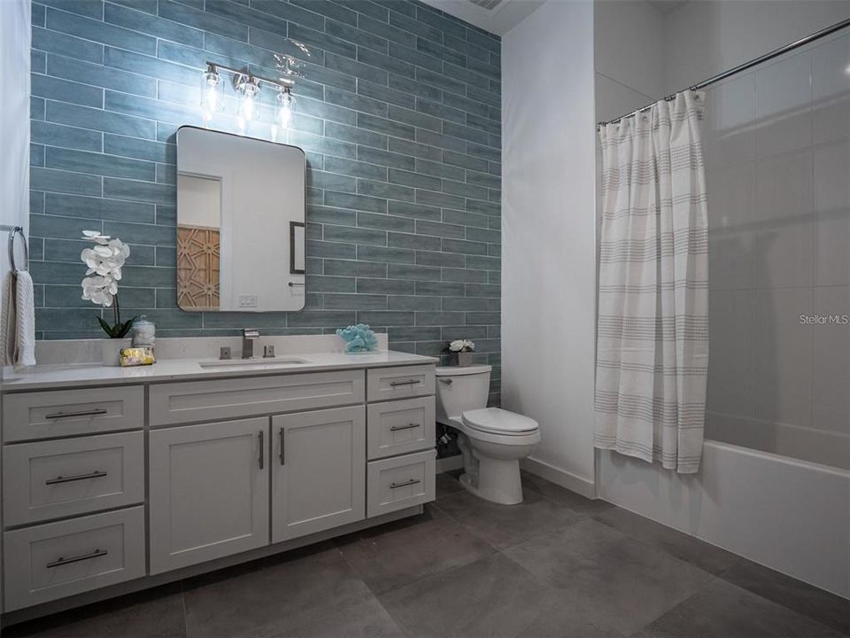 For Sale: $849,000 (2 beds, 2 baths, 1655 Square Feet)