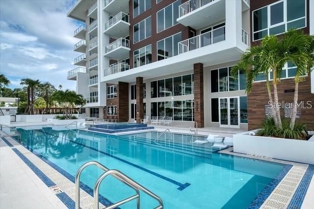 For Sale: $849,000 (2 beds, 2 baths, 1655 Square Feet)
