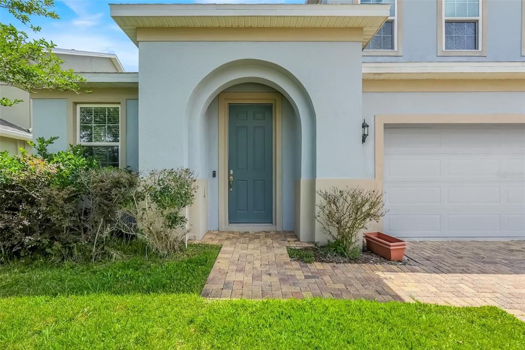 Active With Contract: $2,900 (4 beds, 3 baths, 2563 Square Feet)
