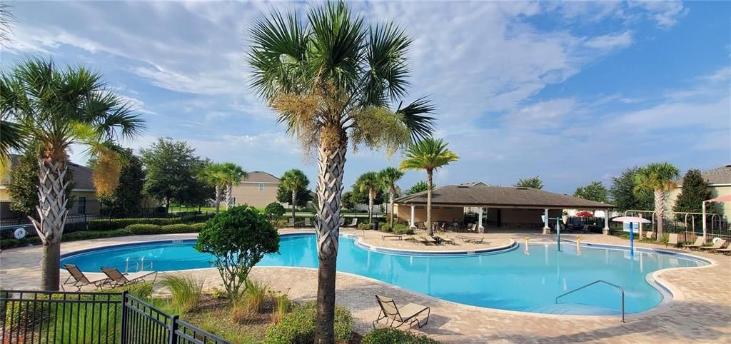 Active With Contract: $2,900 (4 beds, 3 baths, 2563 Square Feet)