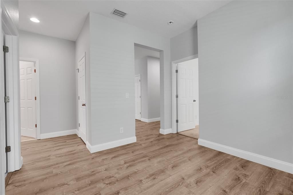 Active With Contract: $2,900 (4 beds, 3 baths, 2563 Square Feet)