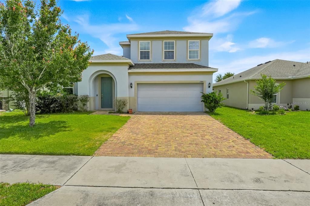 Active With Contract: $2,900 (4 beds, 3 baths, 2563 Square Feet)