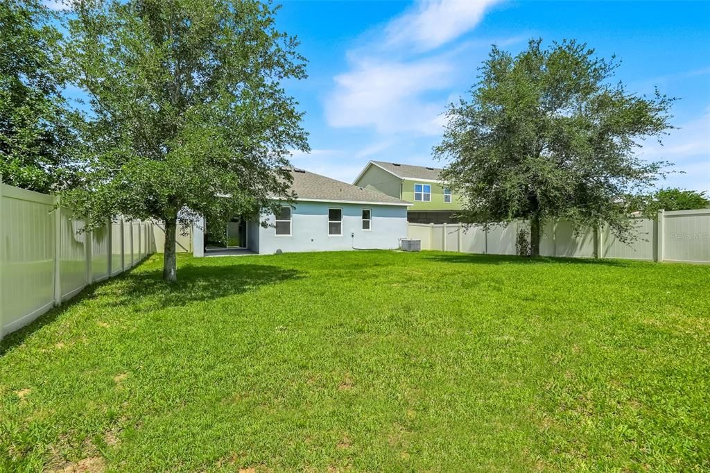 Active With Contract: $2,900 (4 beds, 3 baths, 2563 Square Feet)