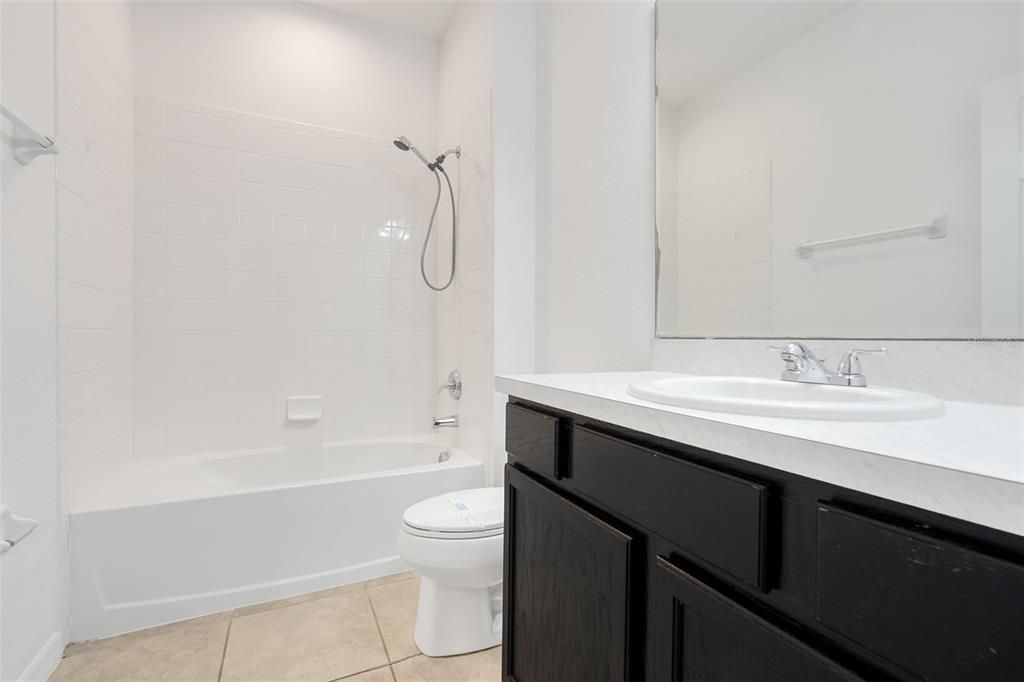 Active With Contract: $2,900 (4 beds, 3 baths, 2563 Square Feet)