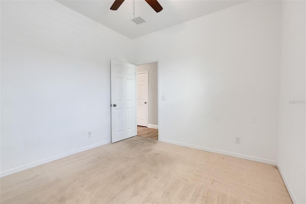 Active With Contract: $2,900 (4 beds, 3 baths, 2563 Square Feet)