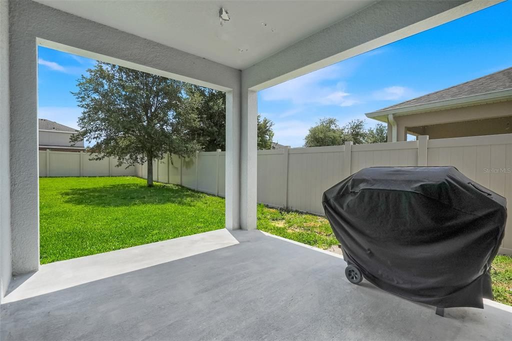 Active With Contract: $2,900 (4 beds, 3 baths, 2563 Square Feet)
