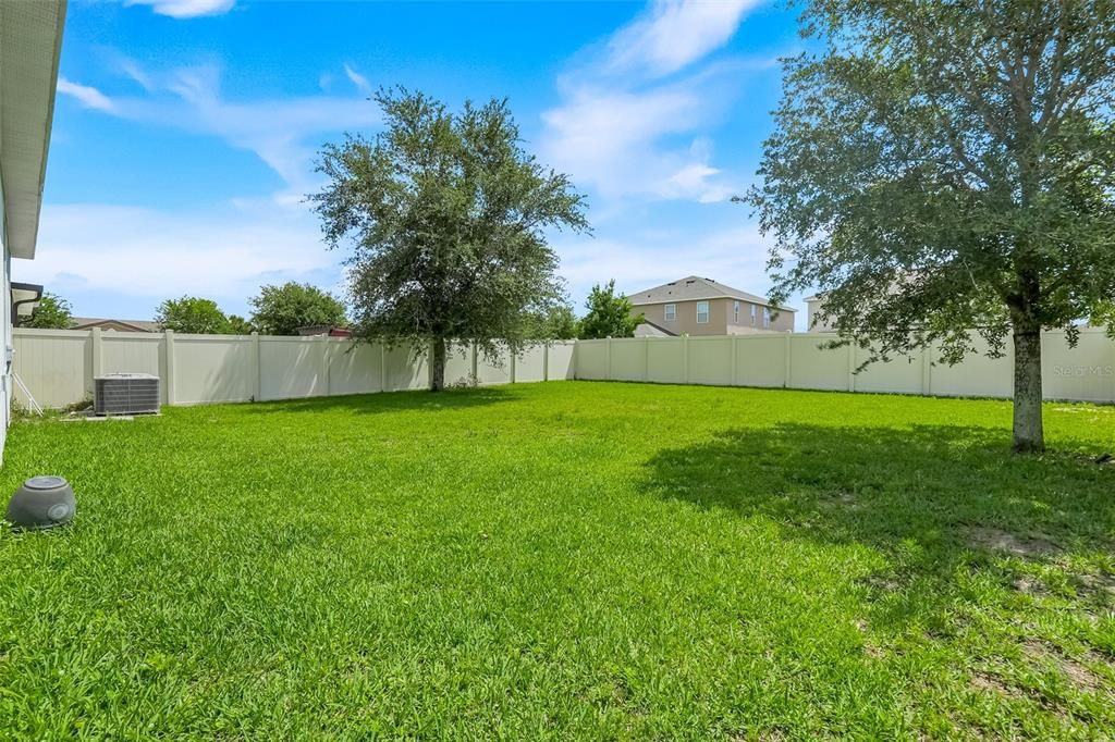 Active With Contract: $2,900 (4 beds, 3 baths, 2563 Square Feet)